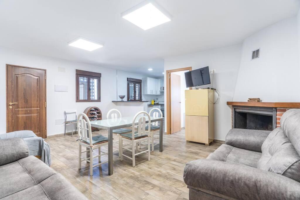 Villa De Fernan Perez Níjar Екстериор снимка